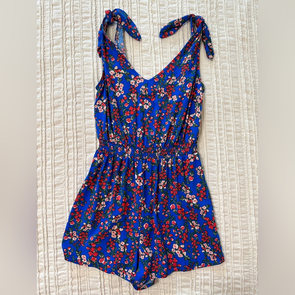 NWOT Bebop be you be free royal blue floral romper